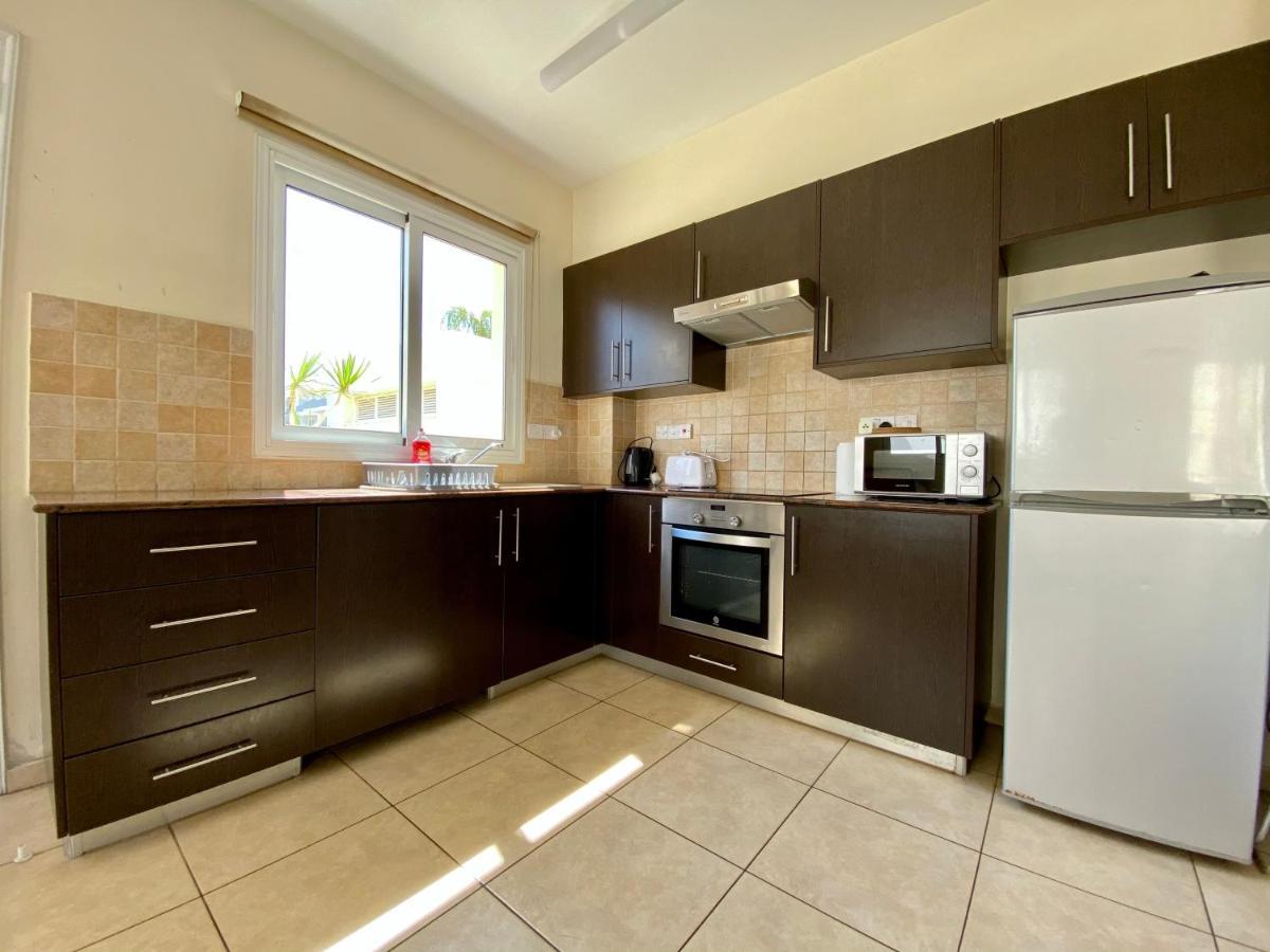 Villa Sunny Cyprus Paralimni Exterior foto